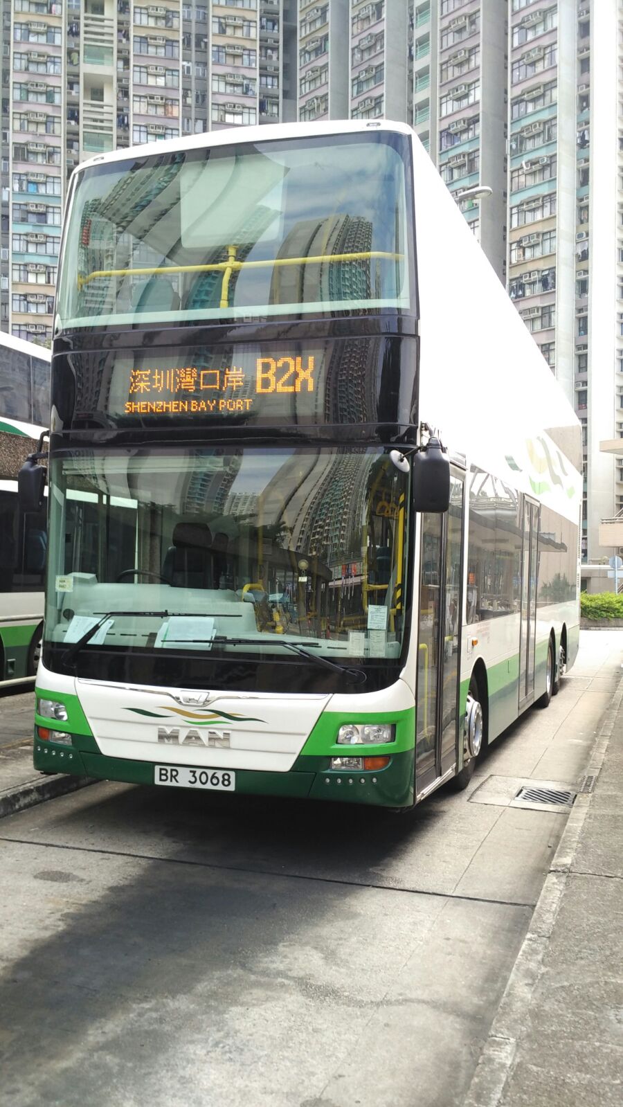 顯示路線號碼和目的地了 