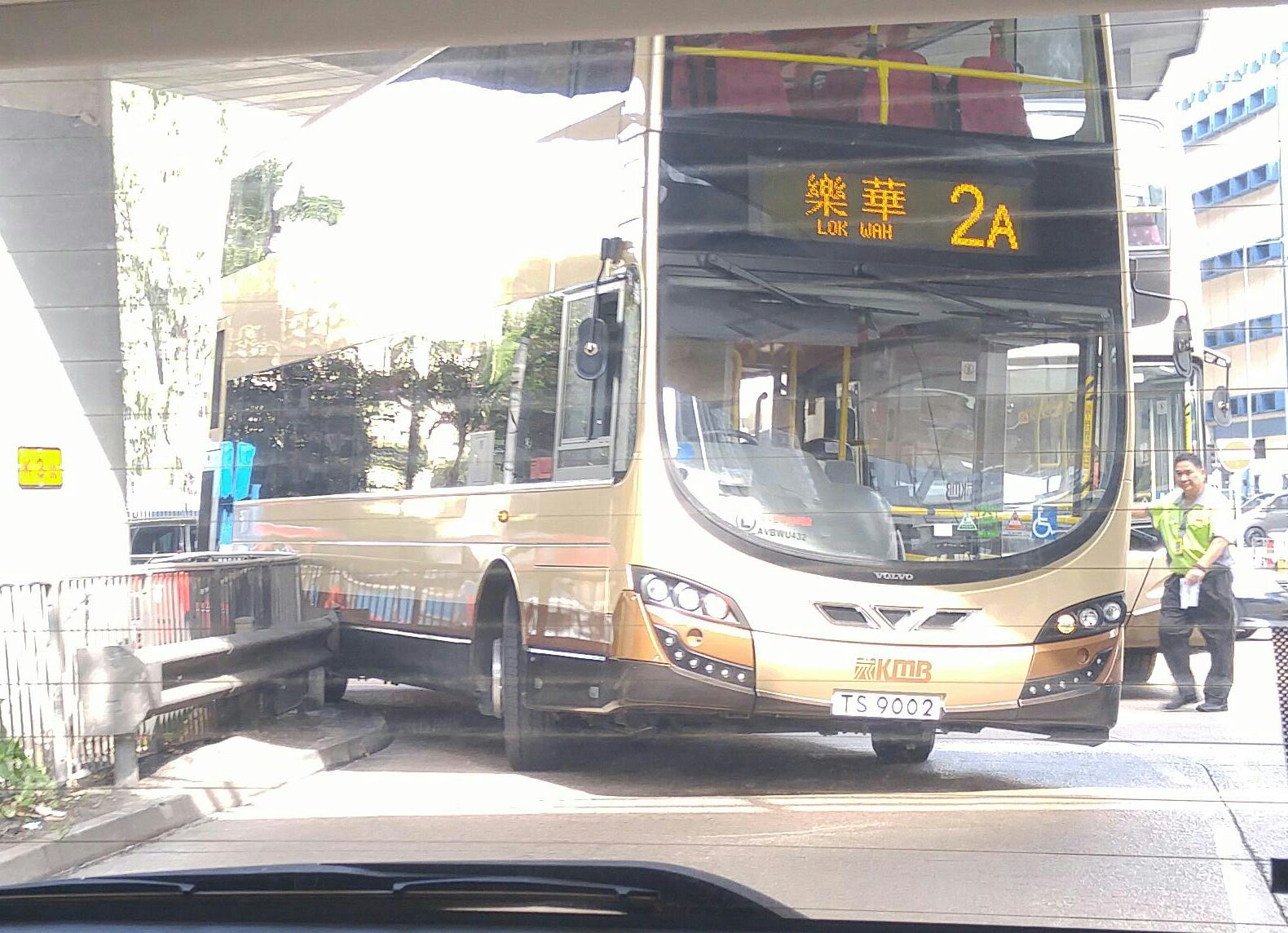 TS9002.jpg