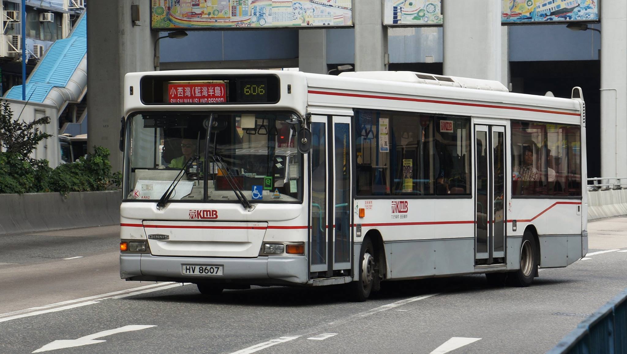 HV8607@606.jpg