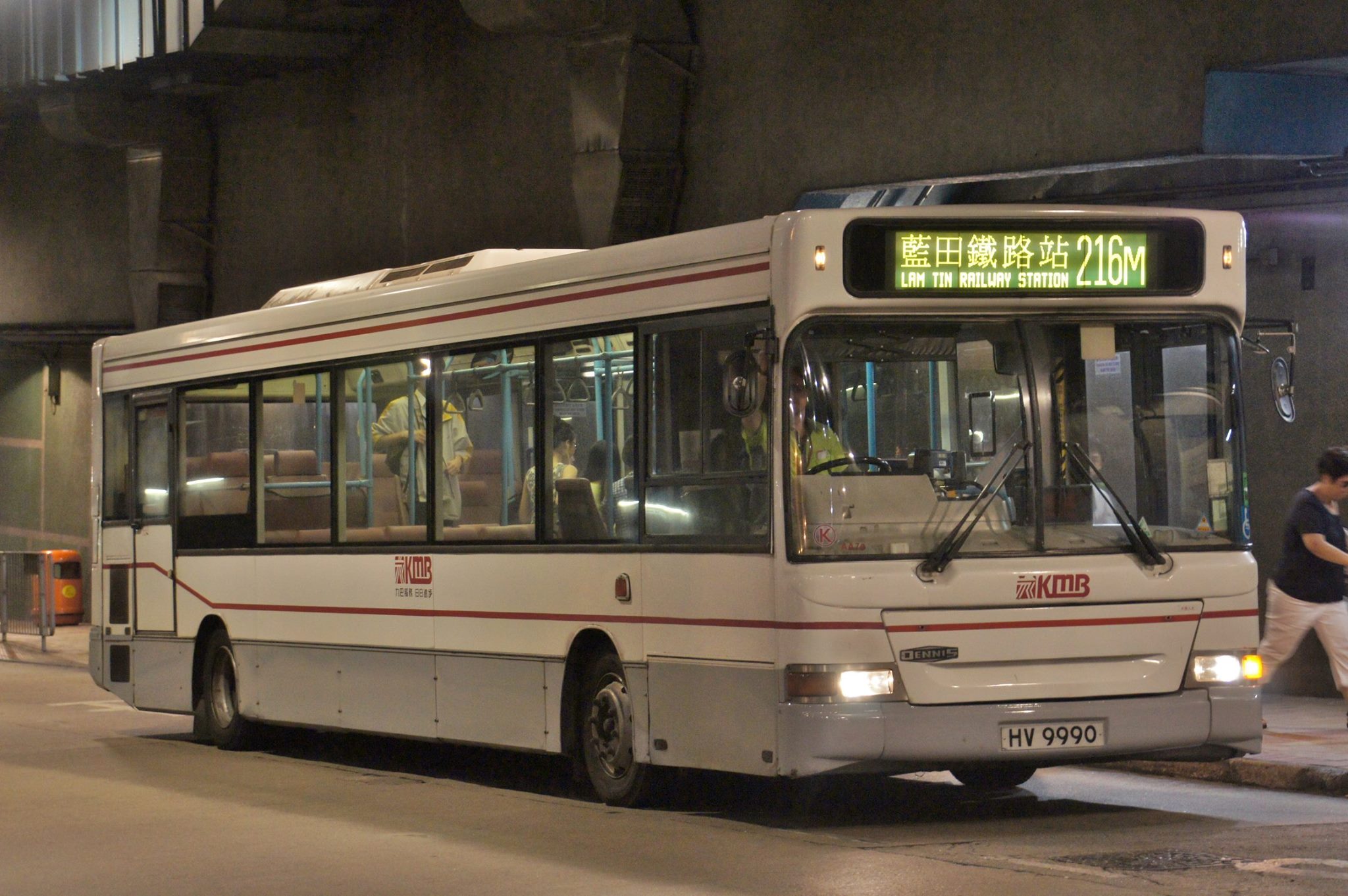 HV9990@216M.jpg