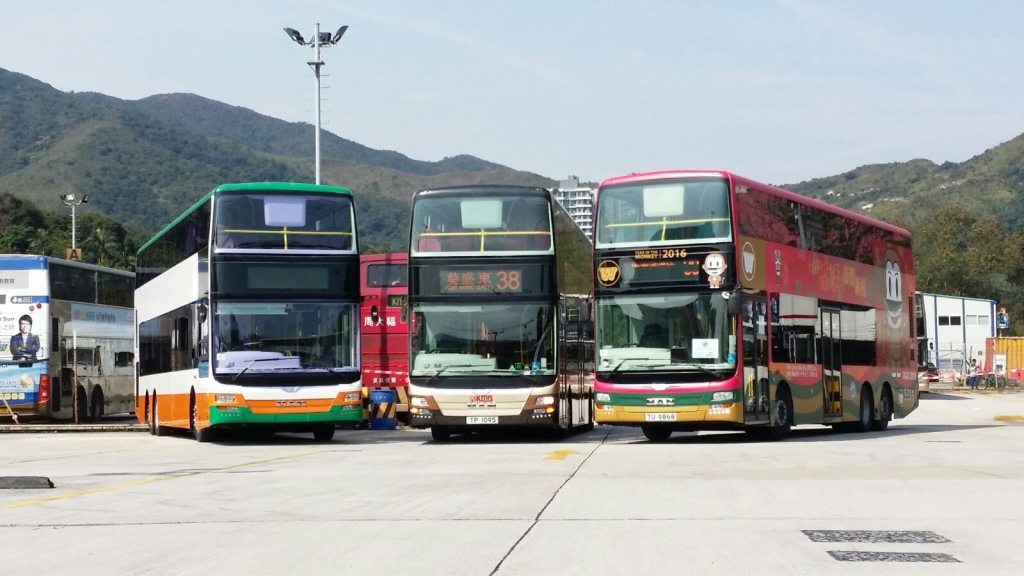 571e8ac2-afea-48b8-99af-d07c1d11026c.jpg
