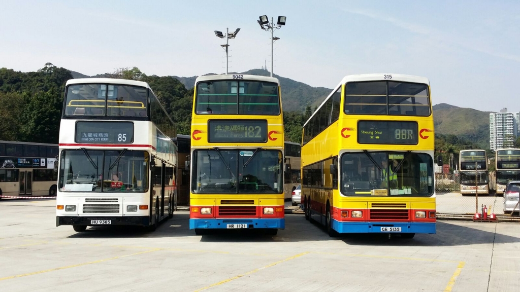 cca0cd5d-9fcd-47ed-b40f-f0a6ceb1a624.jpg