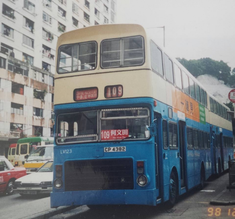 LV123_109.jpg