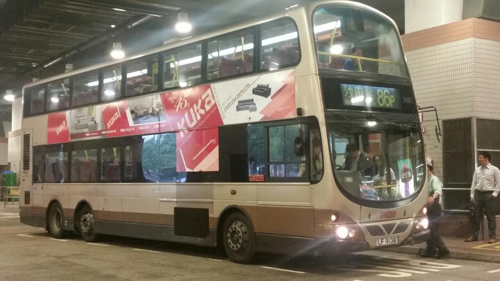 86P首航用車抵達烏溪沙站上客