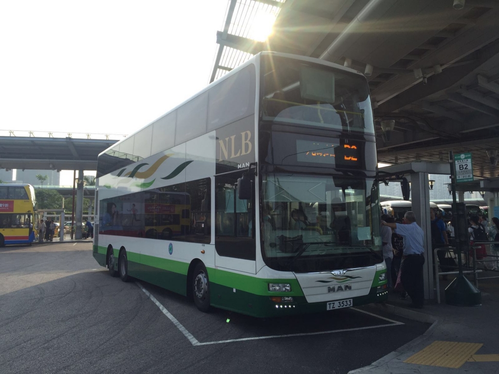 本車落客後随即上客 