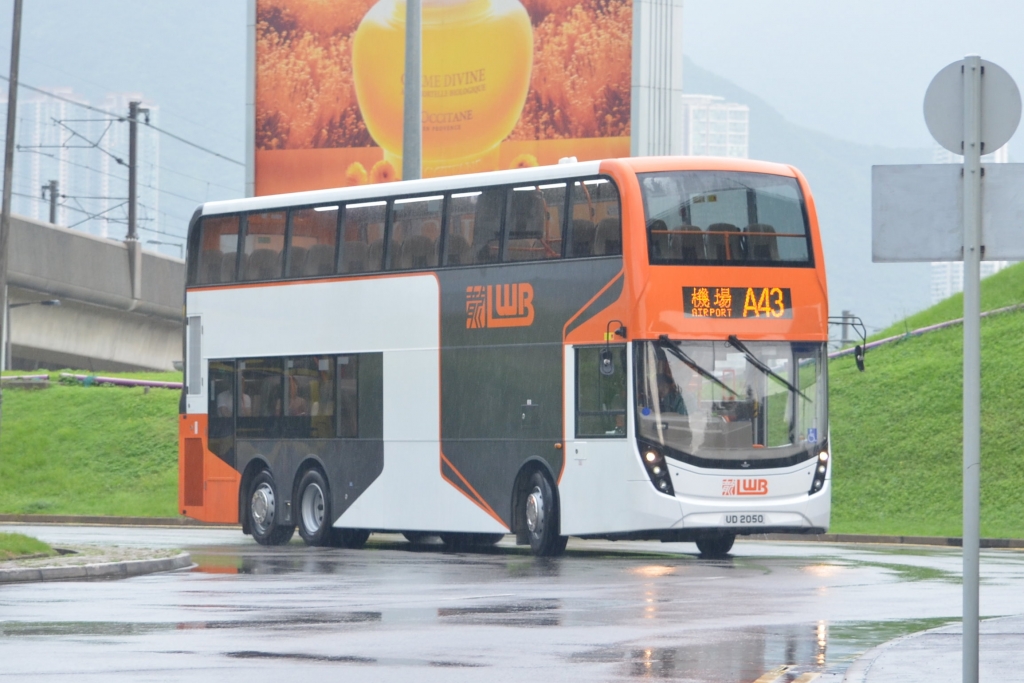 5518 UD2050.JPG