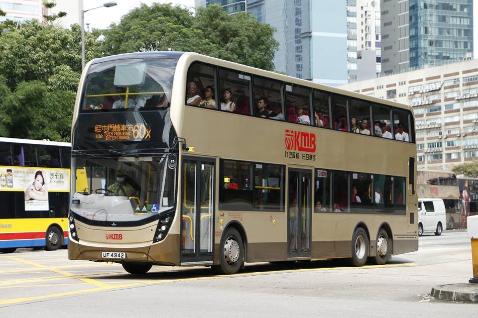 UF4942 60X.jpg
