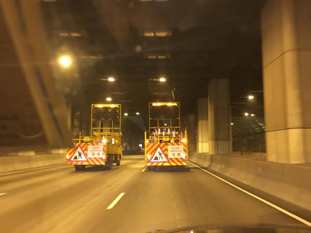 屯門公路運送途中