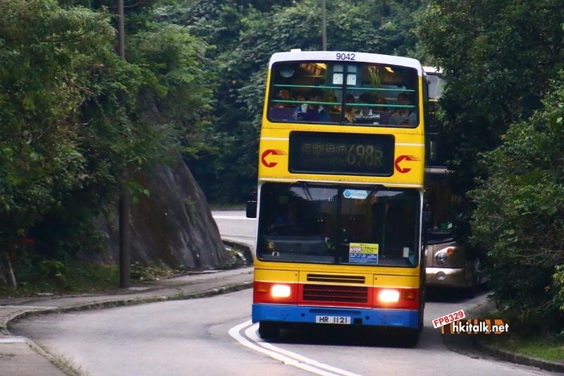 698R 9042.JPG