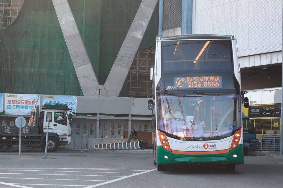 R 3805 4.jpg