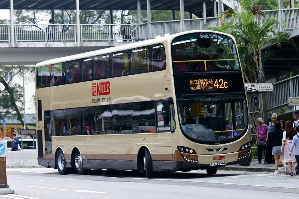 UV3744.jpg