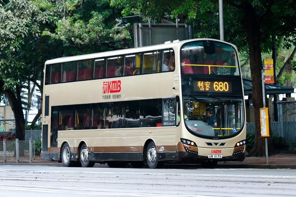 UW4176.jpg