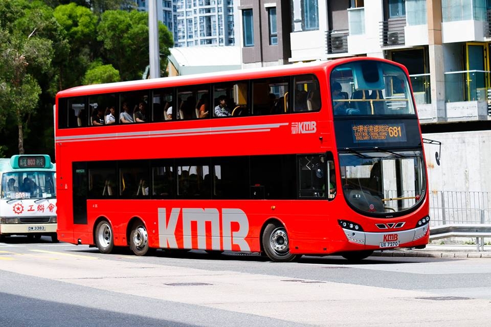 UX7270.jpg