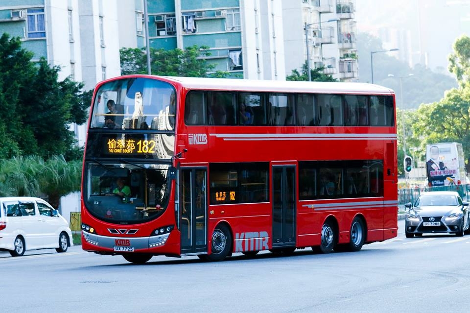 UX7725.jpg