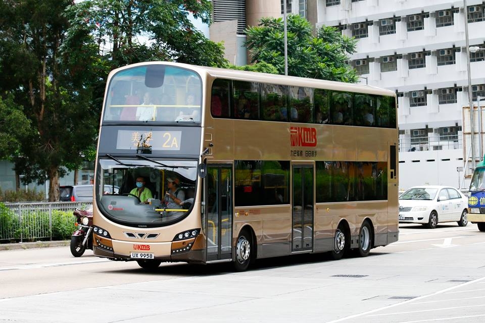 UX9958.jpg