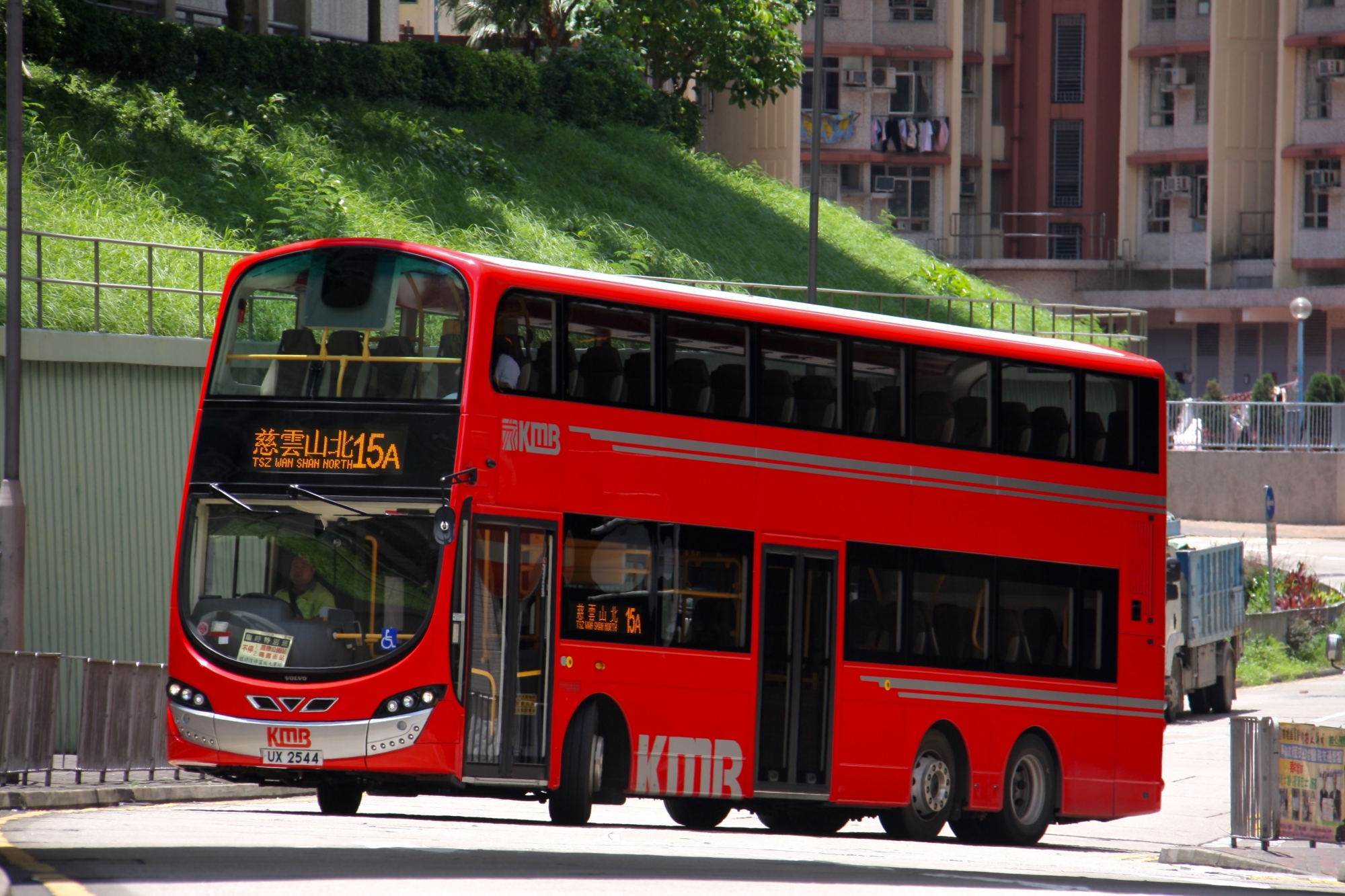 UX2544@15A.jpg