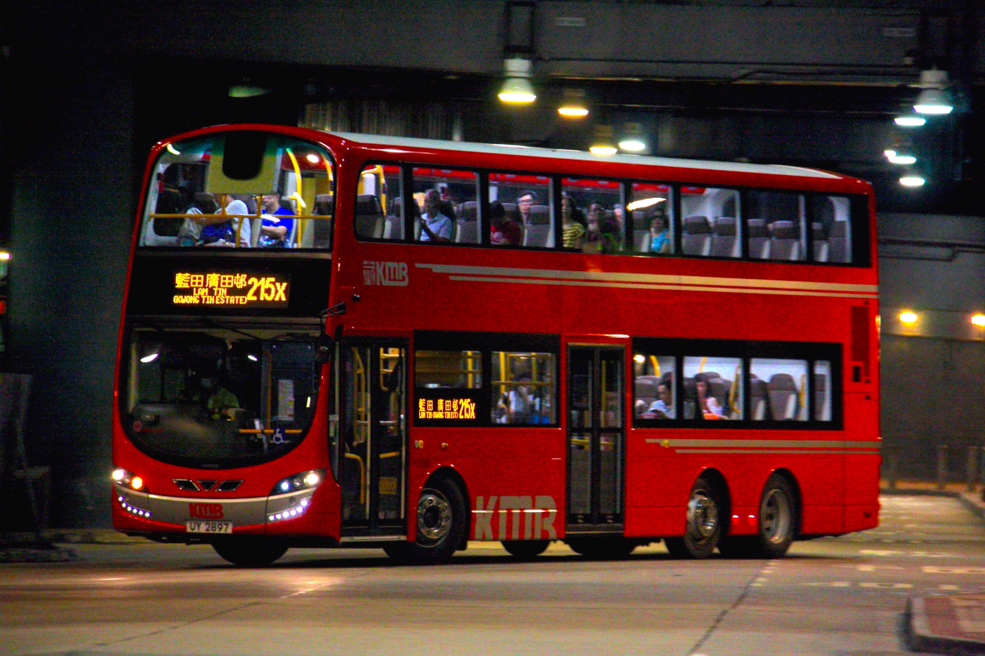 UY2897@215X.jpg