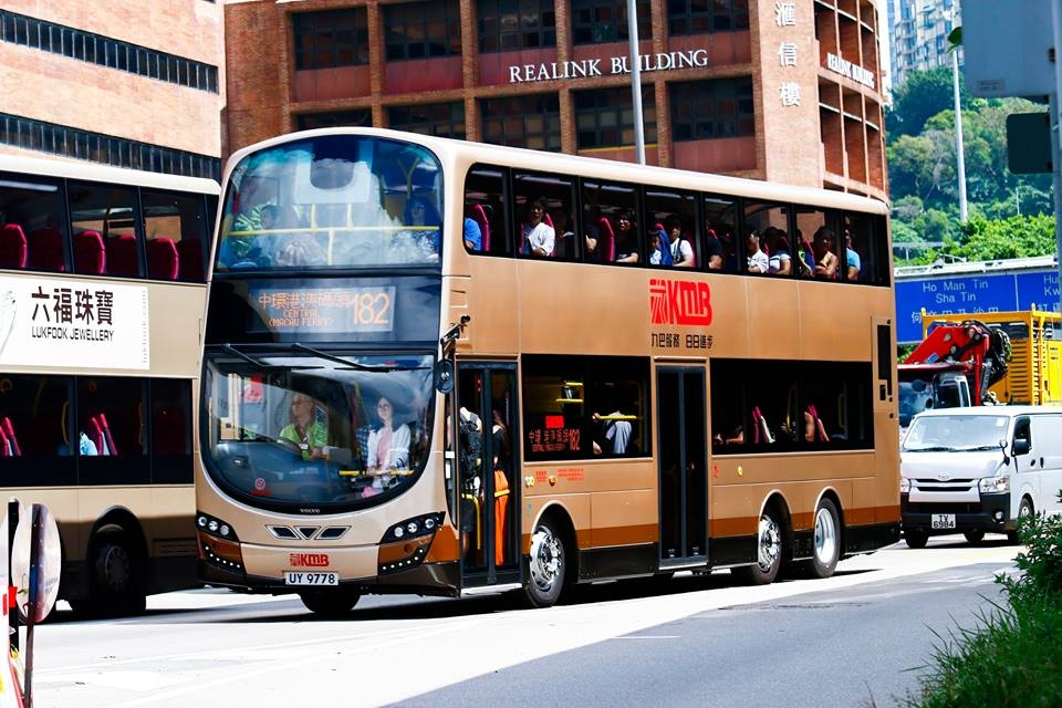 UY9778.jpg