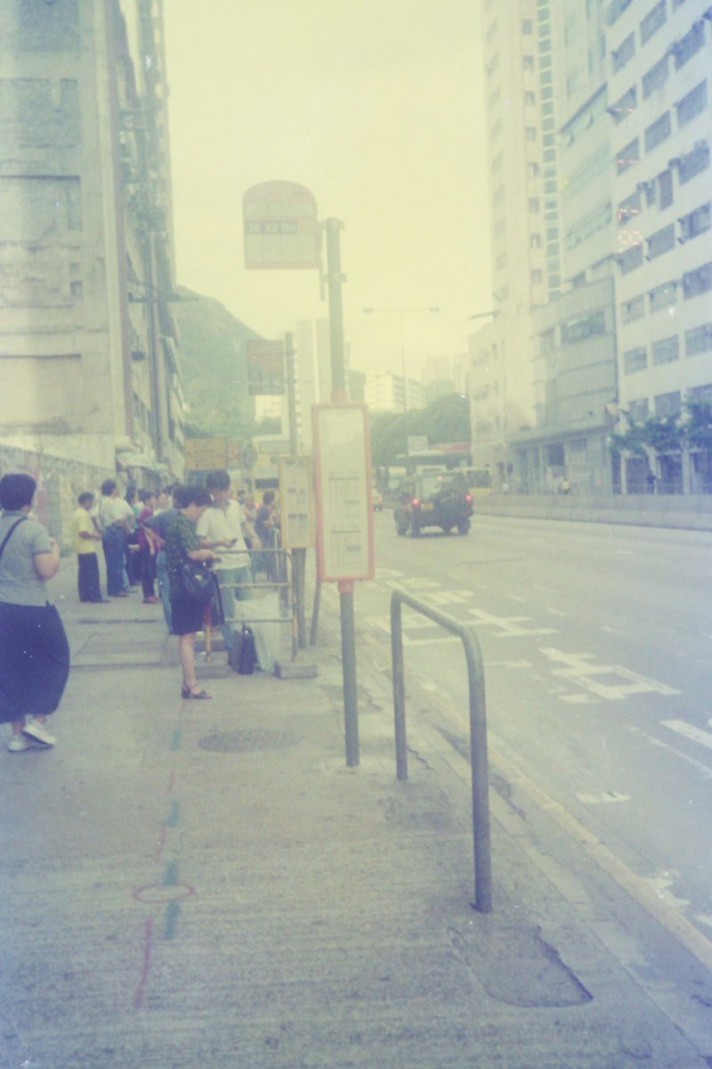 n_busstop_2_1.jpg