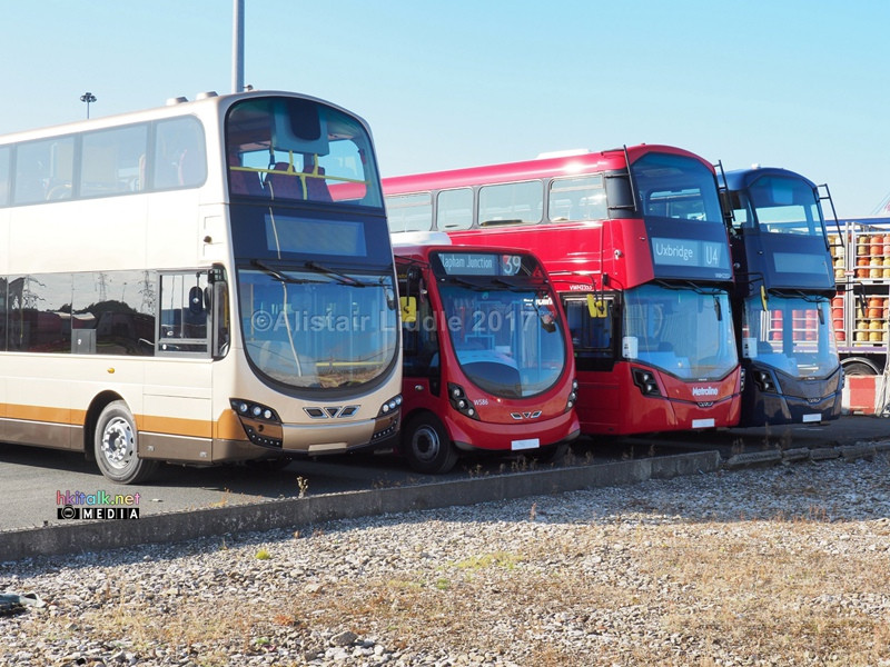 KMB and London bus (1).jpg