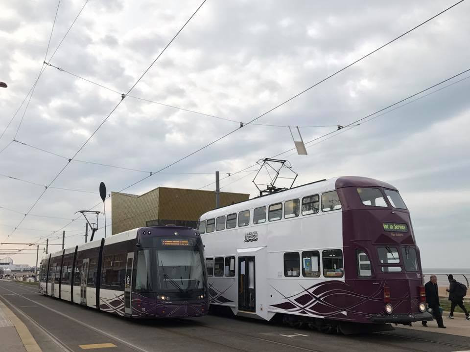 Blackpool tram 11.jpg
