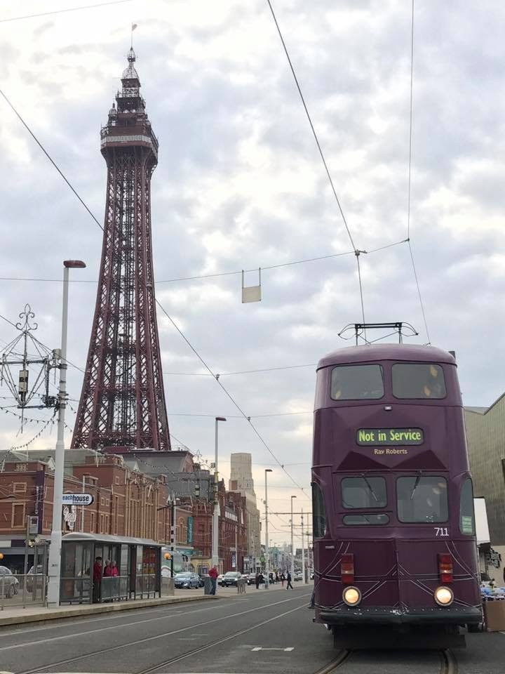 Blackpool tram 9.jpg