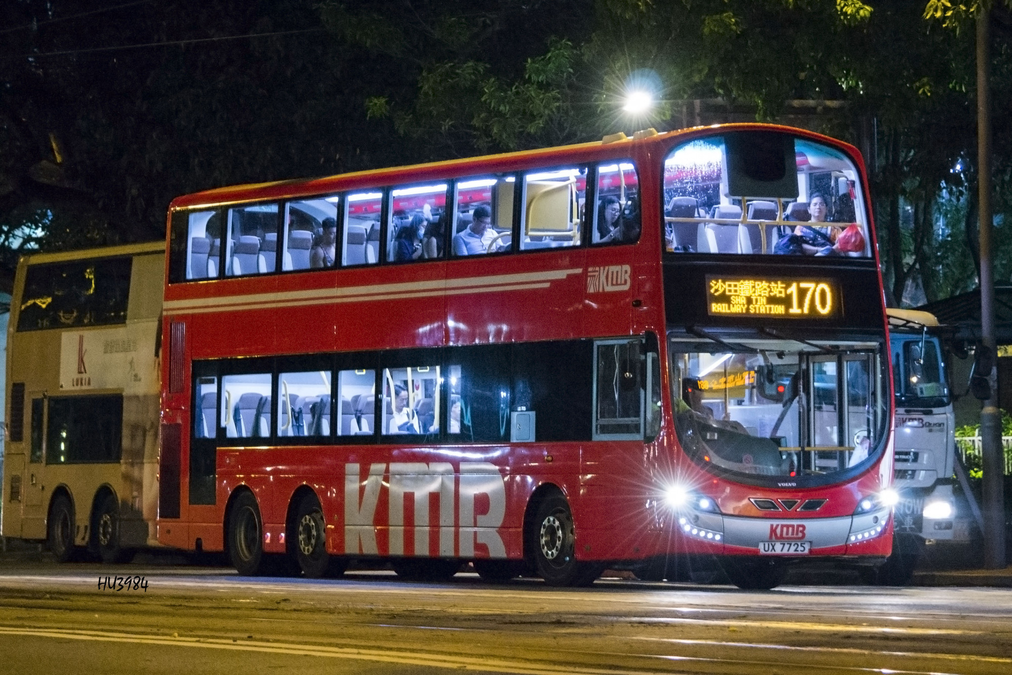 UX7725@170.jpg