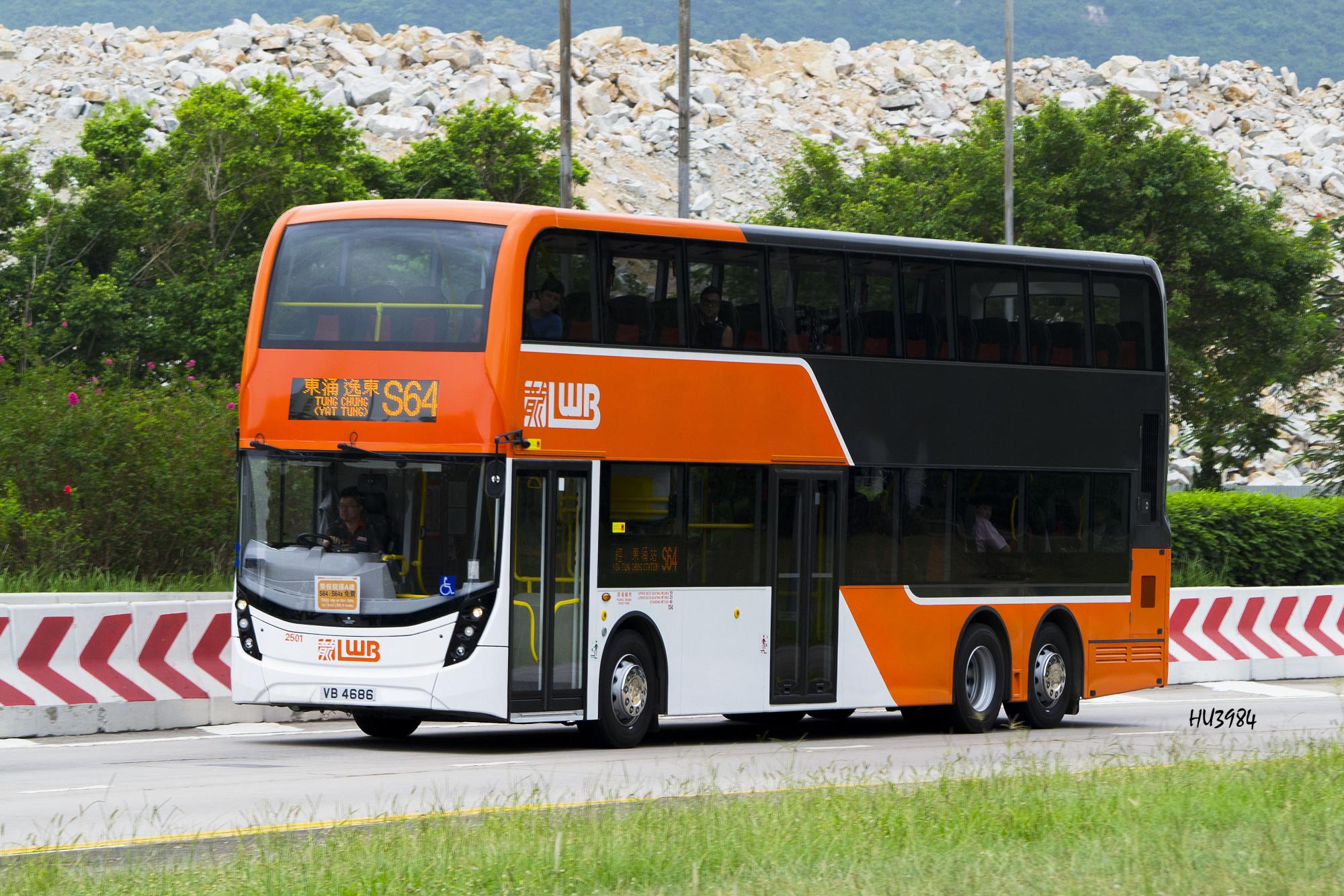 VB4686@S64.jpg