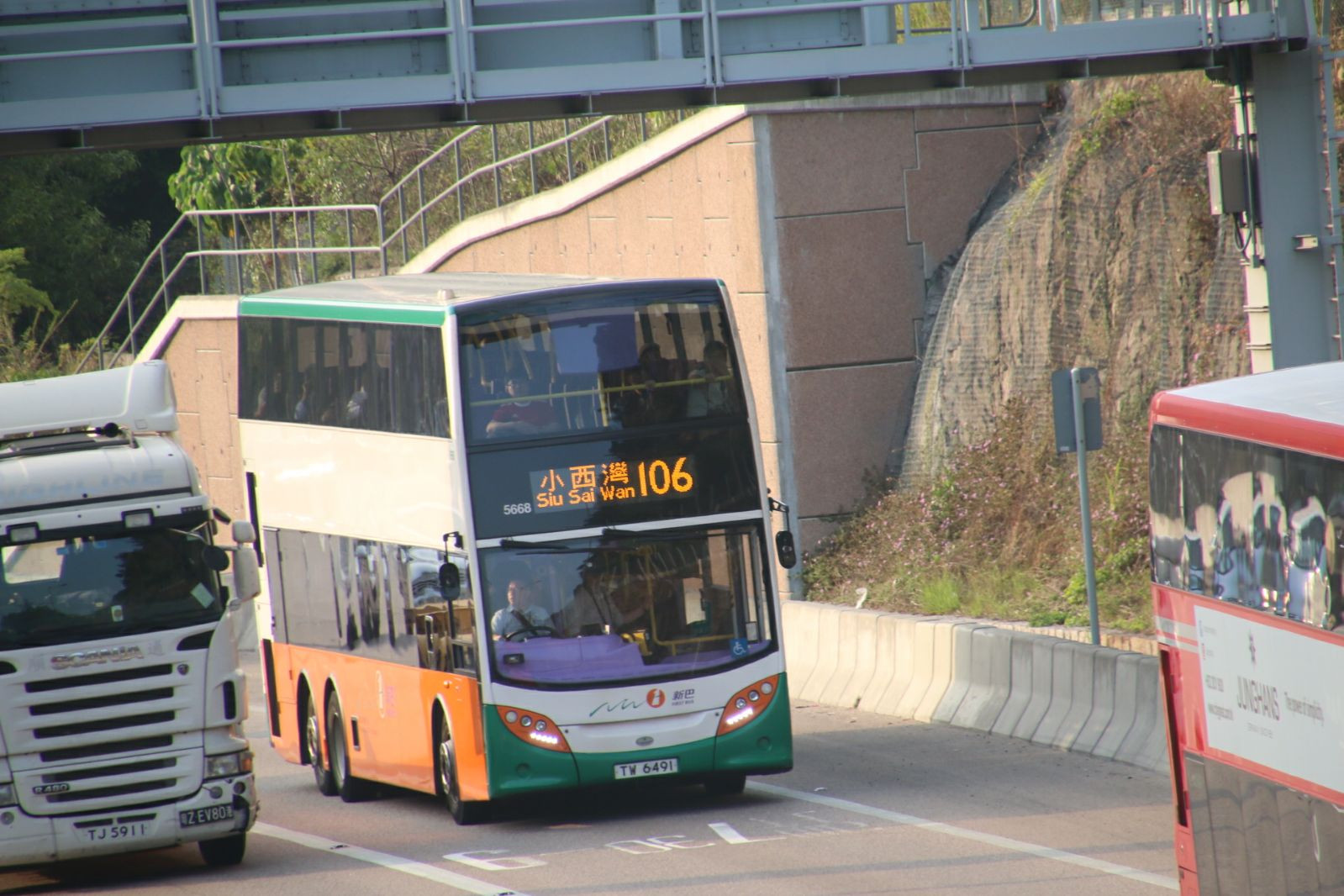 5668 (2).jpeg