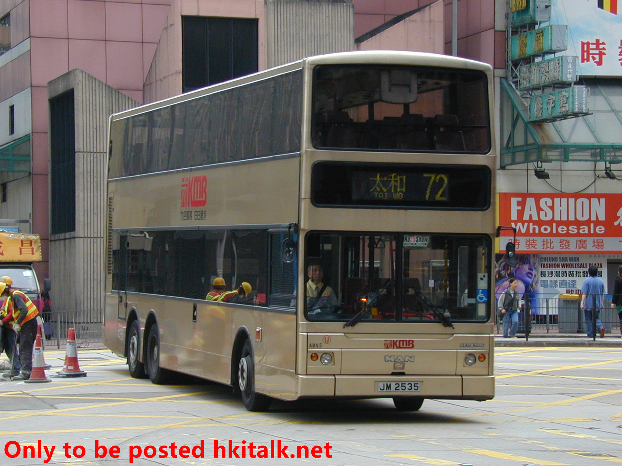 AMN05-33753-72.jpg