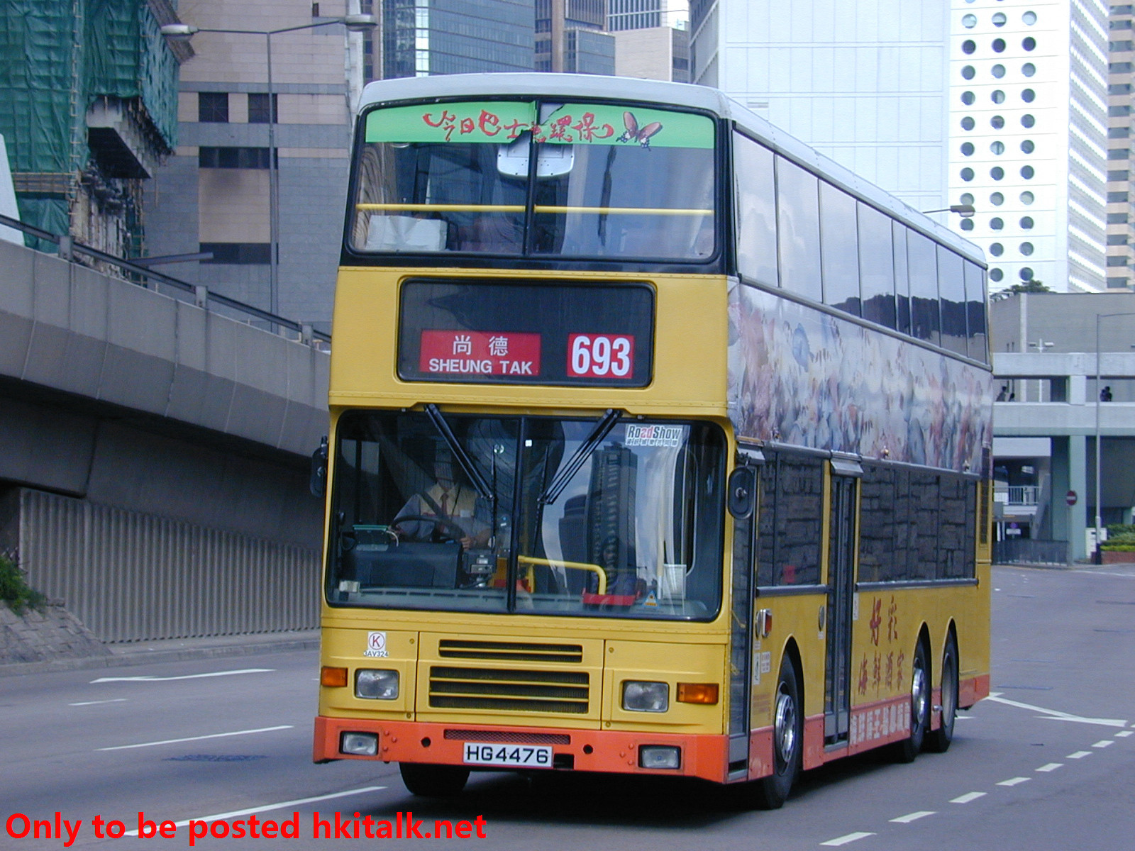3AV324-04654-693.jpg