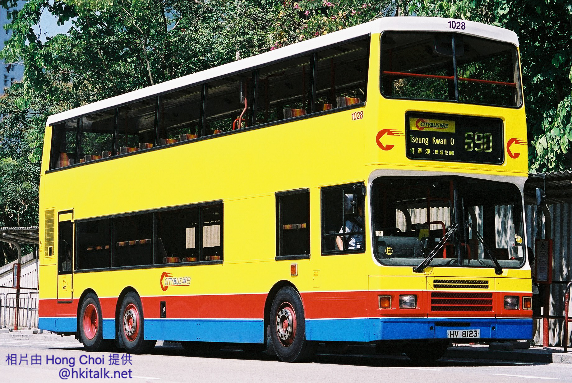 1028@690.jpg