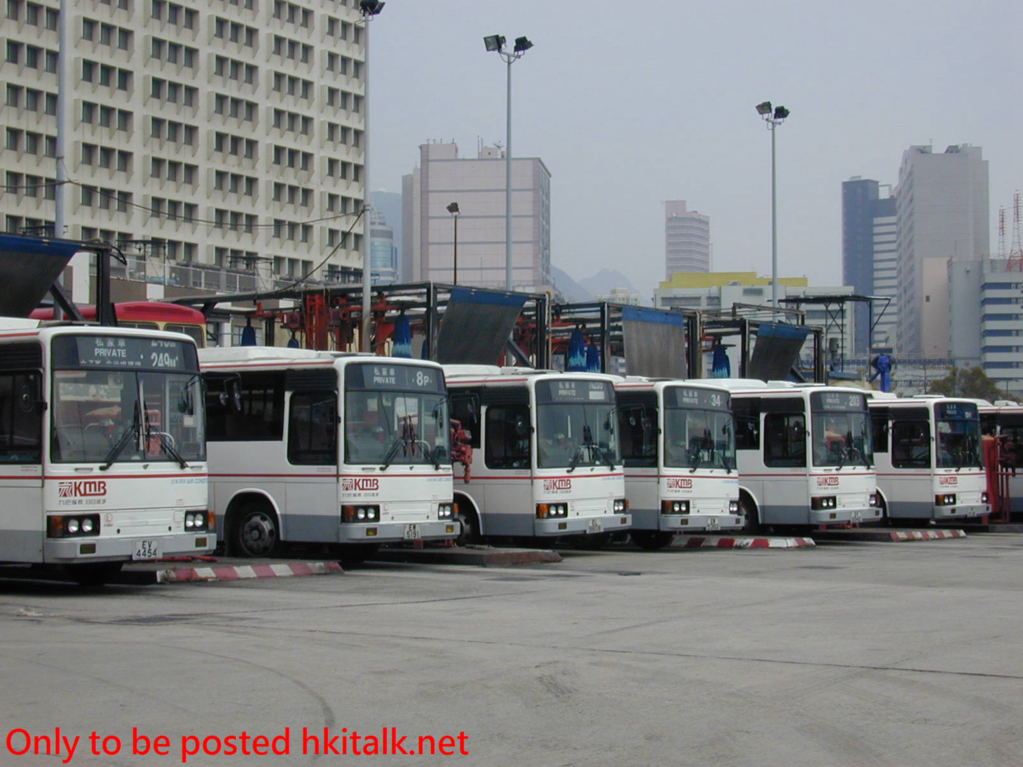 AM000-02715-LCK.JPG