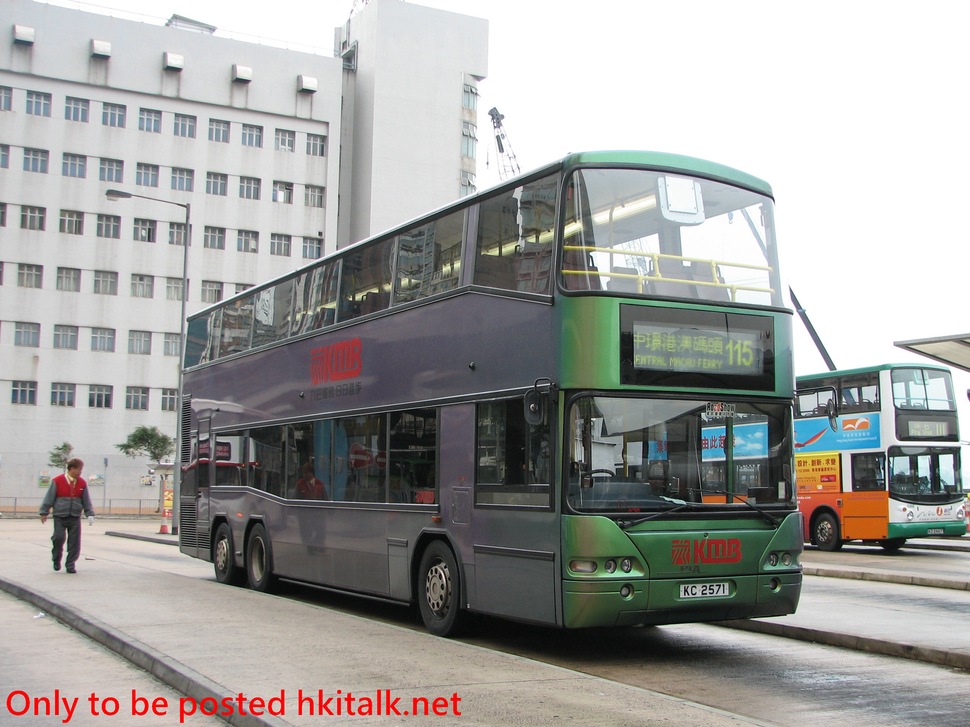 AP131-F7215-115.JPG