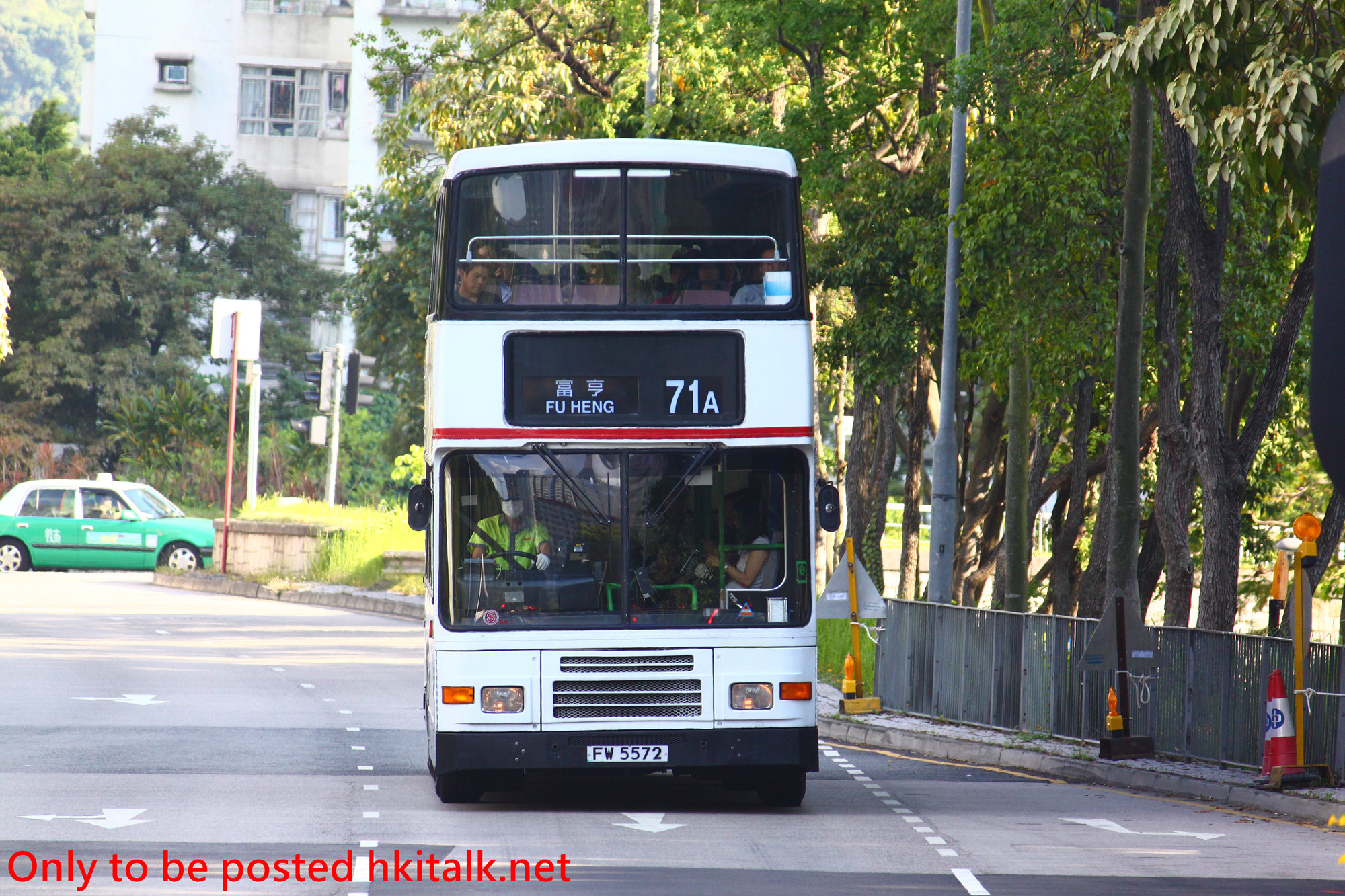 AV001-S0290-71A .JPG