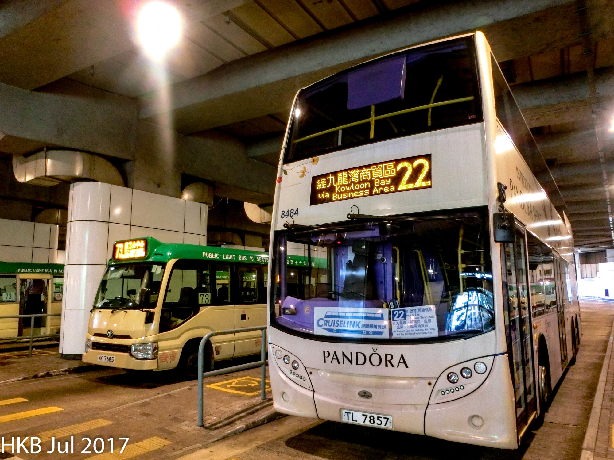 ITALK855.jpg