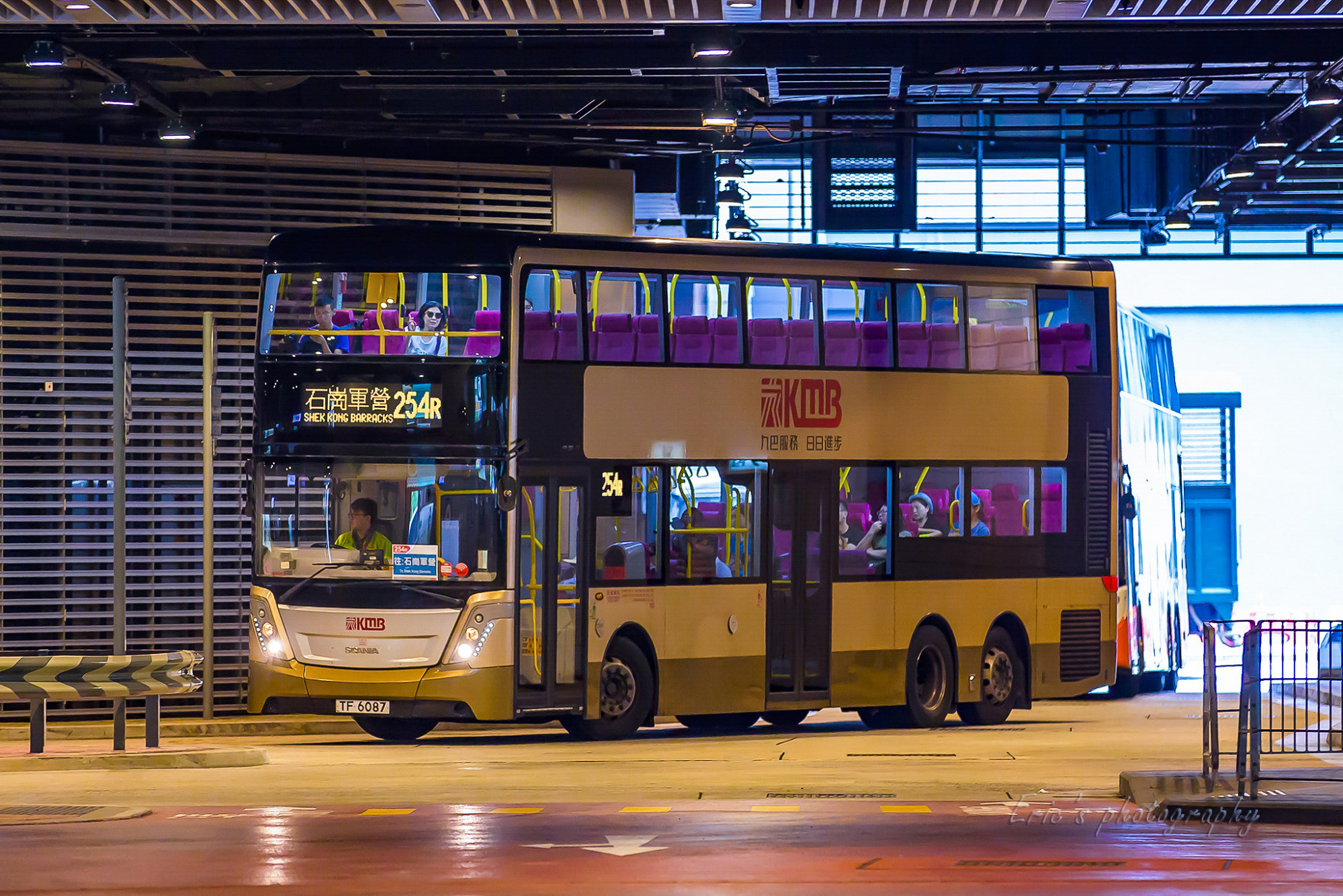 TF6087@254R.jpg