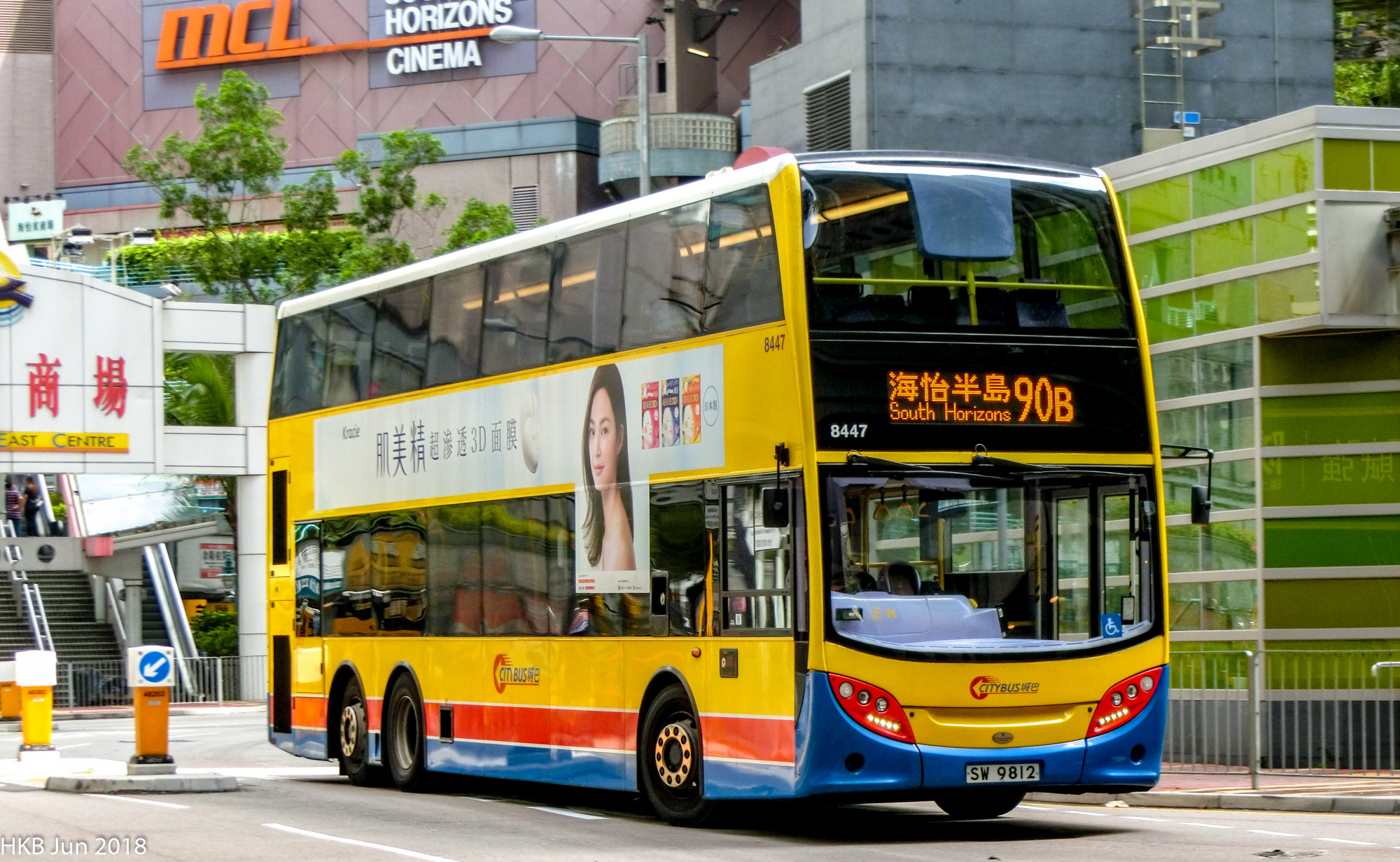 ITALK935.jpg