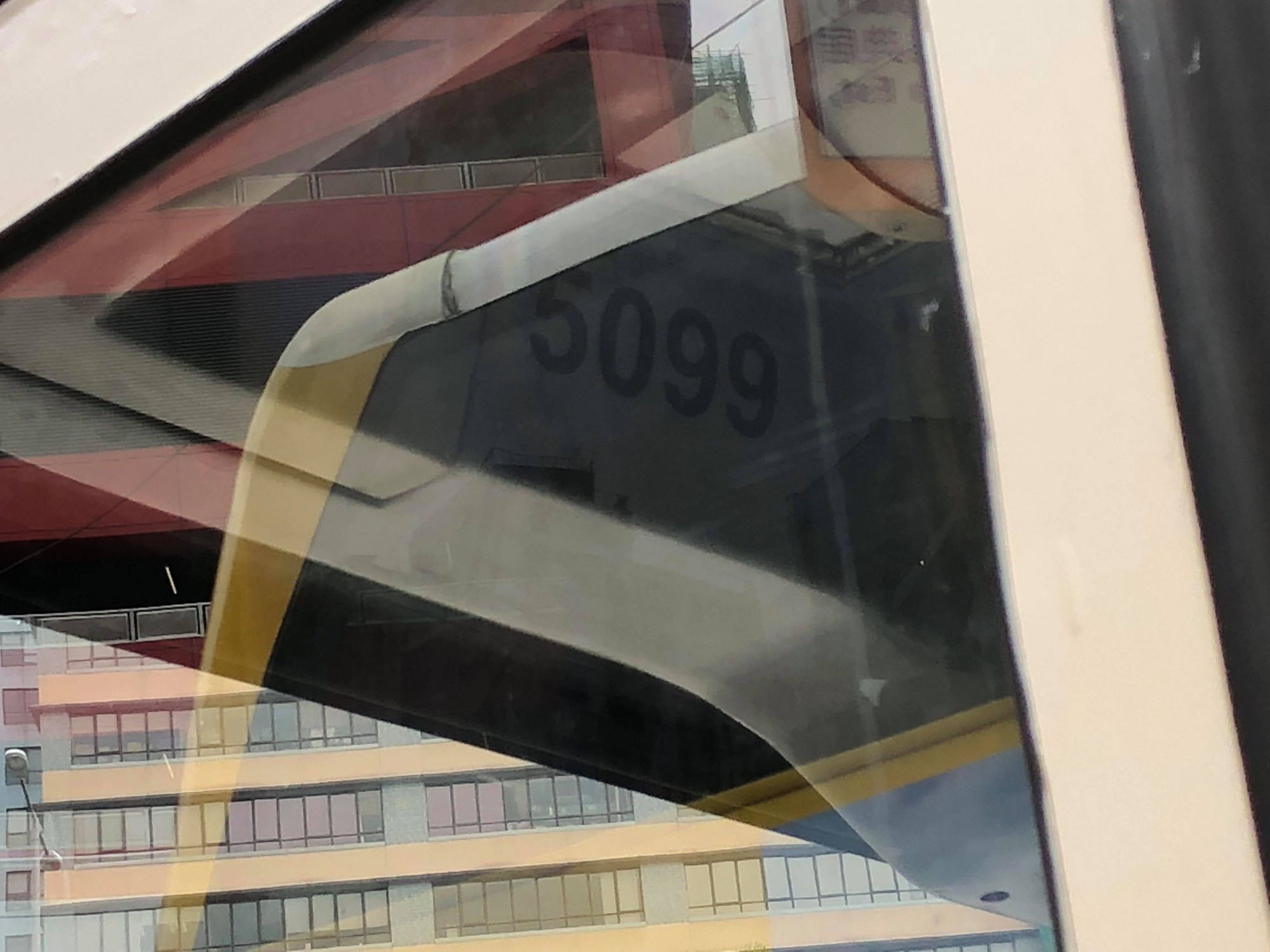 36643309_679604852383859_7866266812038512640_n.jpg