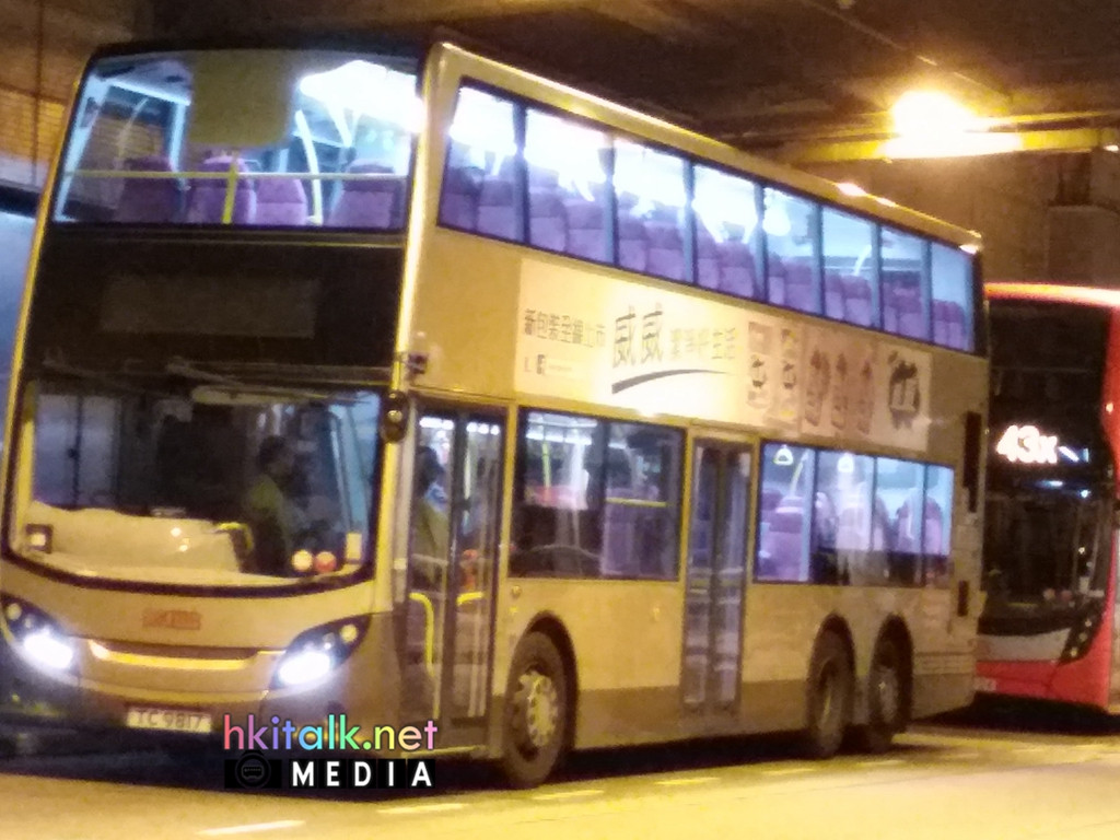 TC9817.jpg
