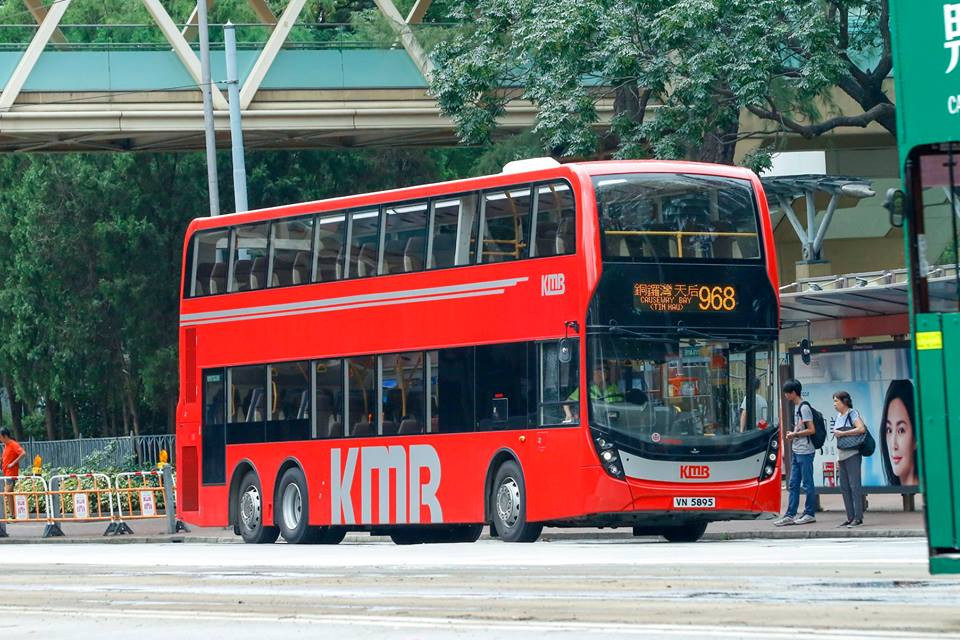 VN5895 968.jpg
