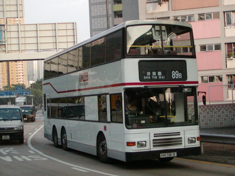 k_av239_1.jpg