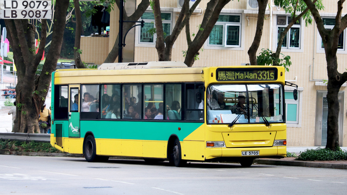 109(LE5705).jpg