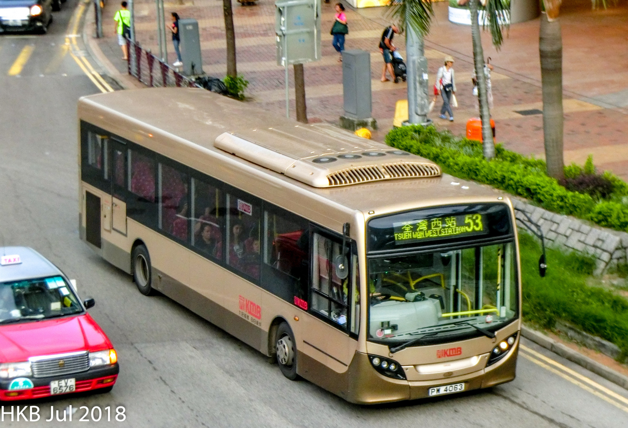 ITALK1305.jpg