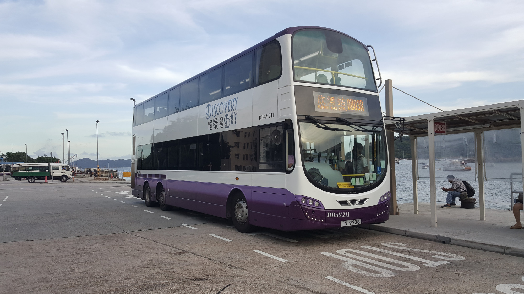 TN9208 (3).jpg