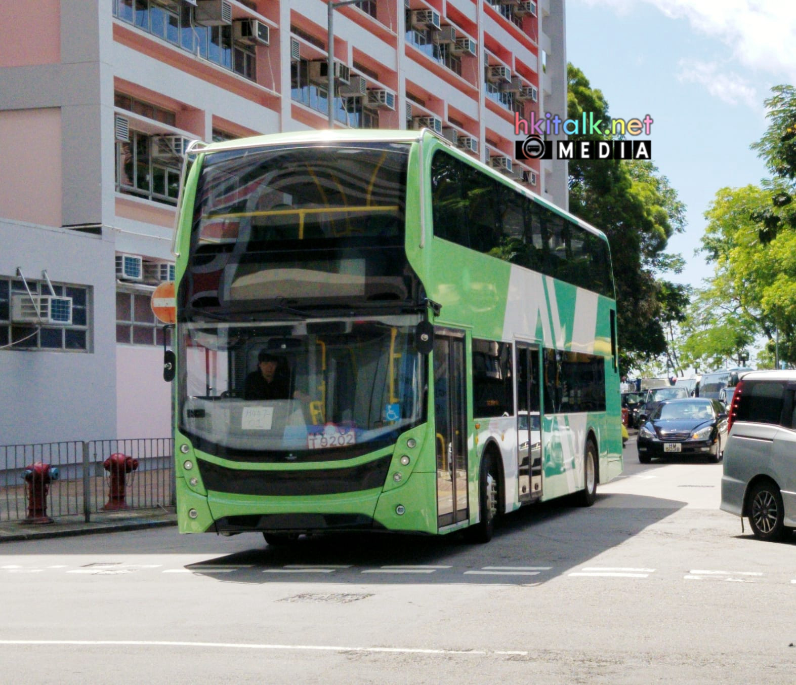 E400 (3).jpeg