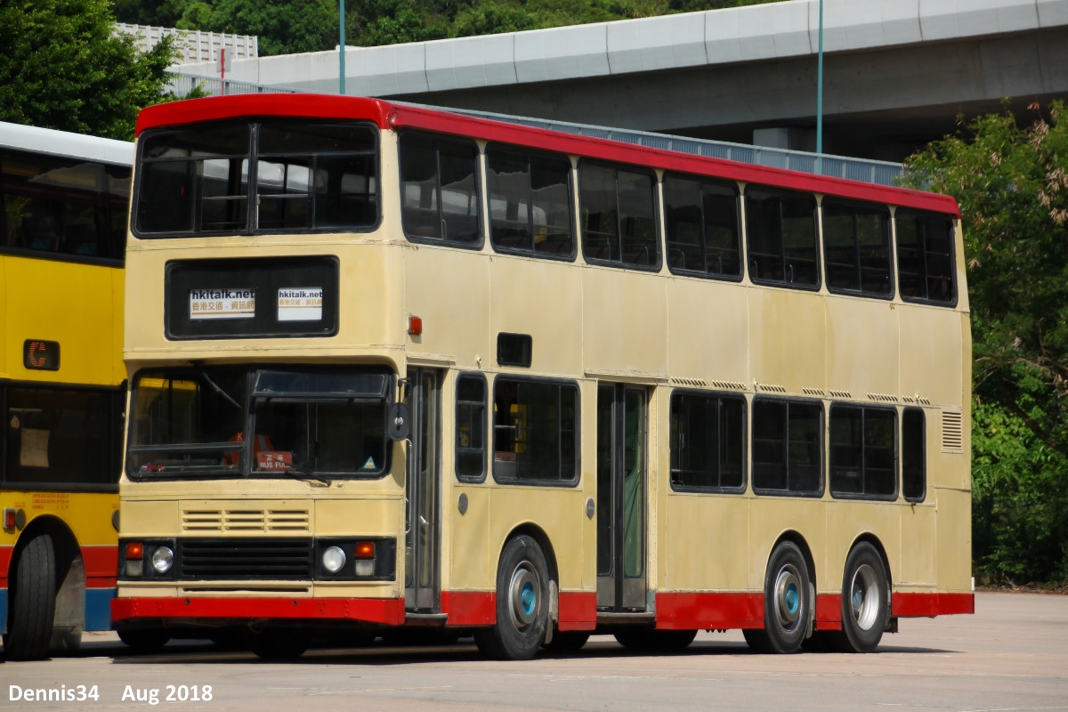 O18163.jpg