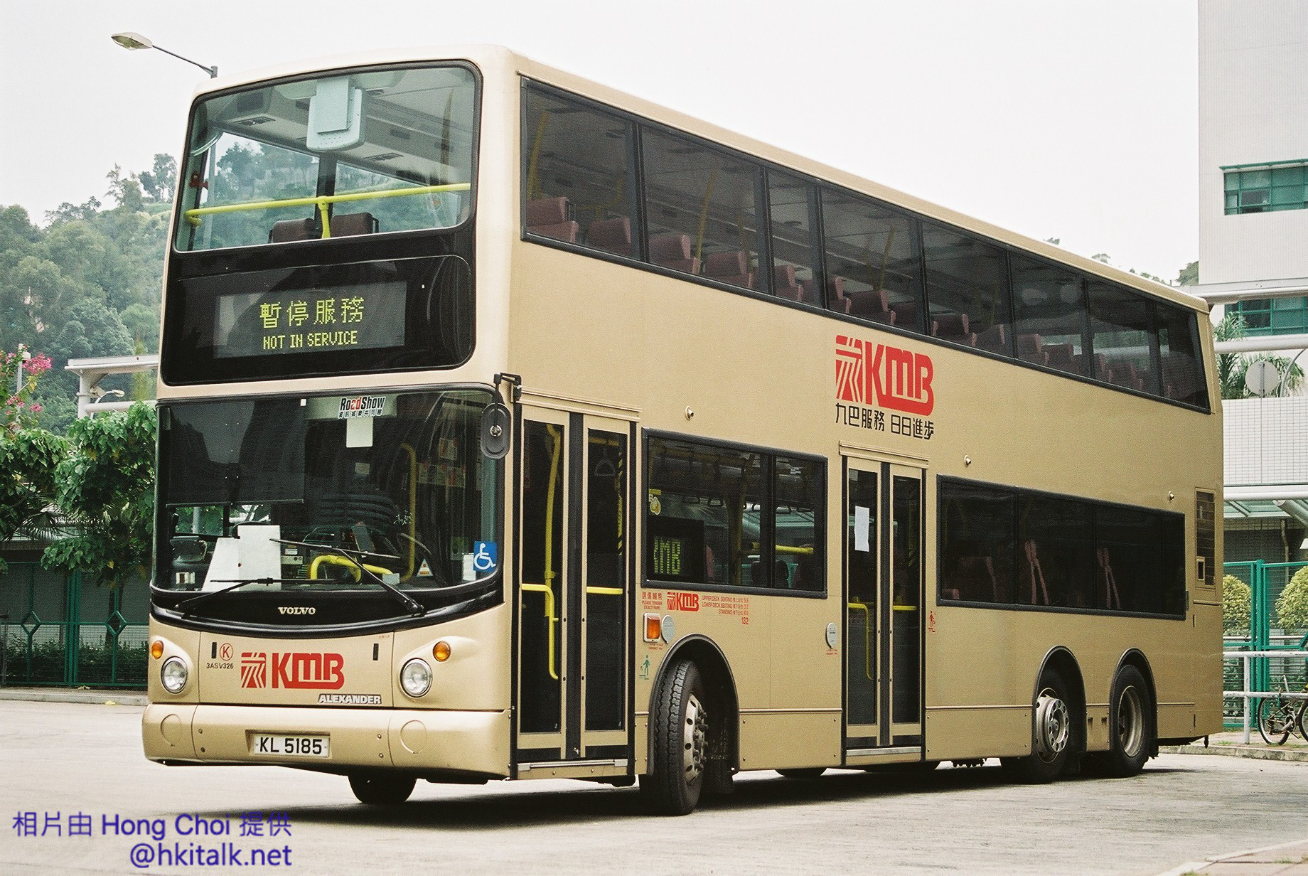 F1000018.jpg