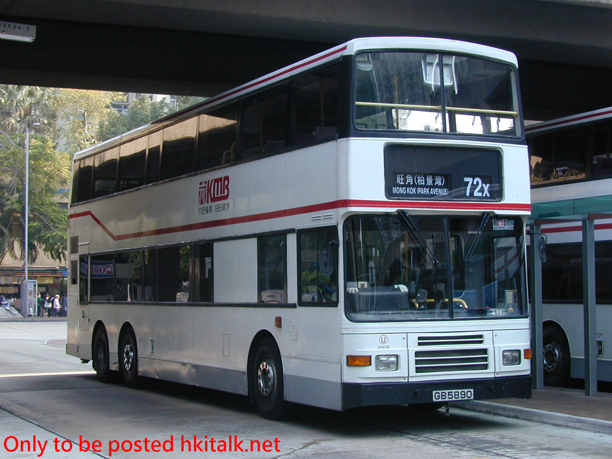 3AV012-29924-72X.JPG