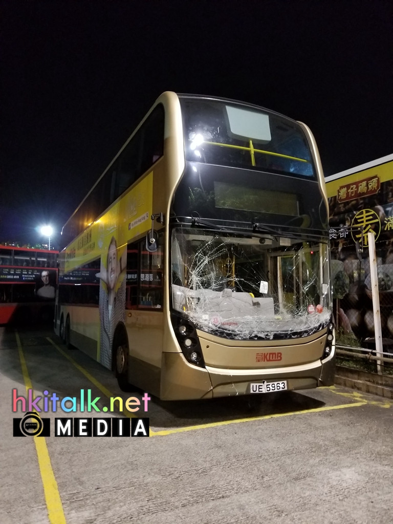 UE5963.jpg